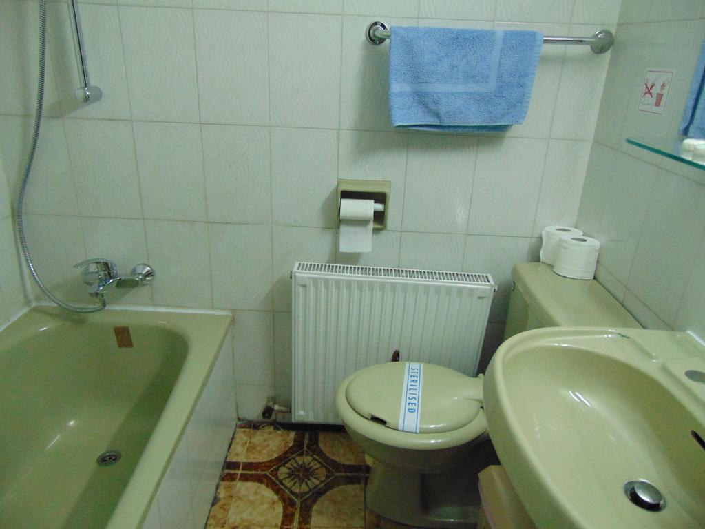 Hellas Hotel Kakopetria Pokoj fotografie